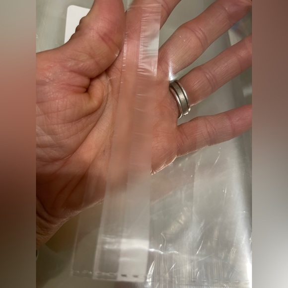 100 cellophane resealable poly bags. New! - Picture 4 of 5